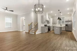 428 Woodvale Pl, Charlotte, NC 28208 - Photo 8