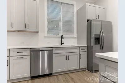 428 Woodvale Place, Charlotte, NC 28208 - Photo 12