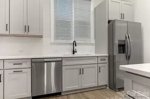 428 Woodvale Pl, Charlotte, NC 28208 - Photo 12