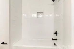 428 Woodvale Pl, Charlotte, NC 28208 - Photo 22