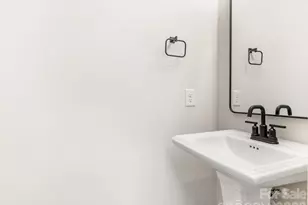 428 Woodvale Pl, Charlotte, NC 28208 - Photo 4