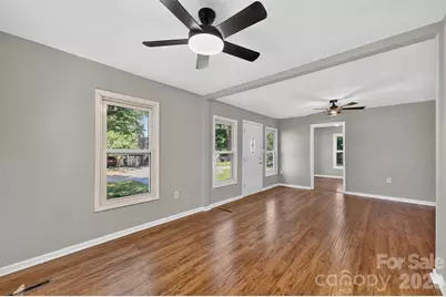 620 10th Street Boulevard NW, Hickory, NC 28601 - Photo 4