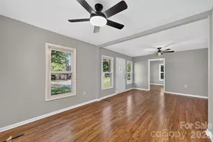 620 10th St Blvd NW, Hickory, NC 28601 - Photo 4