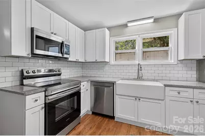 620 10th Street Boulevard NW, Hickory, NC 28601 - Photo 10