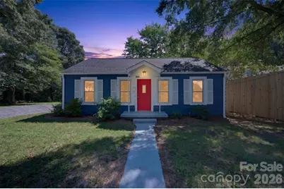 620 10th Street Boulevard NW, Hickory, NC 28601 - Photo 1