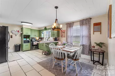 691 Central Street, Hudson, NC 28638 - Photo 6