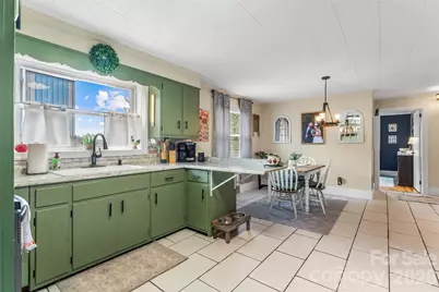 691 Central Street, Hudson, NC 28638 - Photo 8