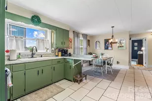 691 Central St, Hudson, NC 28638 - Photo 8