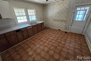 106 Lily St, Shelby, NC 28152 - Photo 16
