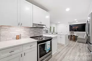 12017 Baywoods Dr, Tega Cay, SC 29708 - Photo 32
