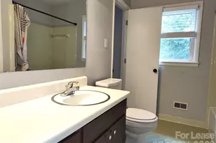 5812 Donegal Dr, Charlotte, NC 28212 - Photo 14