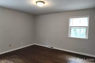 5812 Donegal Dr, Charlotte, NC 28212 - Photo 12