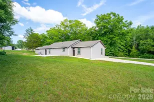 2136 W Nc 150 Hwy, Lincolnton, NC 28092 - Photo 26
