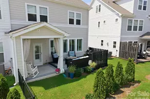 8121 Houser St, Cornelius, NC 28031 - Photo 2