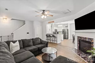 9025 Davis Crossing Ct, Charlotte, NC 28269 - Photo 4