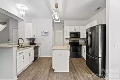 9025 Davis Crossing Court, Charlotte, NC 28269 - Photo 6