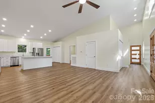 1008 Bell Mountain Rd, Zirconia, NC 28790 - Photo 6