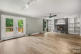 519 Raintree Dr, Matthews, NC 28104 - Photo 4