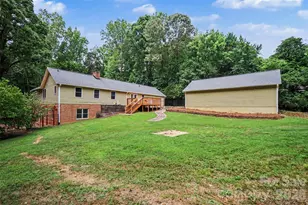 519 Raintree Dr, Matthews, NC 28104 - Photo 42