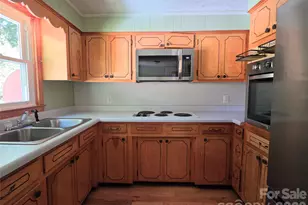 2838 7 Mile Ridge Rd, Burnsville, NC 28714 - Photo 10