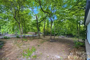 1453 Grovewood Dr, Charlotte, NC 28208 - Photo 28