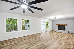 1453 Grovewood Dr, Charlotte, NC 28208 - Photo 6