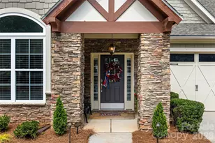 8621 Sequoia Grove Ln, Charlotte, NC 28214 - Photo 2