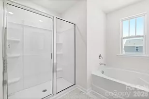 146 Piney Woods Rd, Fletcher, NC 28732 - Photo 10