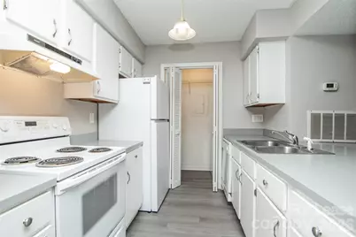 11064 Harrowfield Road, Charlotte, NC 28226 - Photo 10