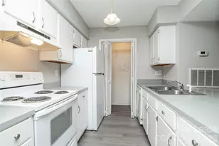 11064 Harrowfield Rd, Charlotte, NC 28226 - Photo 10