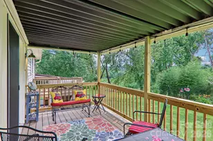 305 Meadowbrook Ct, Hendersonville, NC 28792 - Photo 8