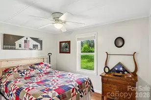 305 Meadowbrook Ct, Hendersonville, NC 28792 - Photo 34