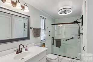 305 Meadowbrook Ct, Hendersonville, NC 28792 - Photo 30