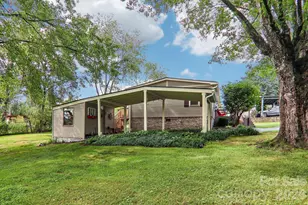 305 Meadowbrook Ct, Hendersonville, NC 28792 - Photo 42
