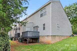 5845 Cougar Ln, Charlotte, NC 28269 - Photo 16