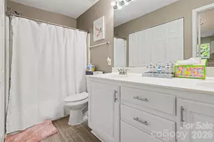 5845 Cougar Ln, Charlotte, NC 28269 - Photo 14