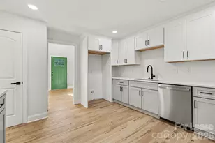 9606 Fairway Ridge Rd, Charlotte, NC 28277 - Photo 8
