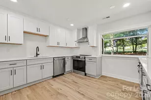 9606 Fairway Ridge Rd, Charlotte, NC 28277 - Photo 6