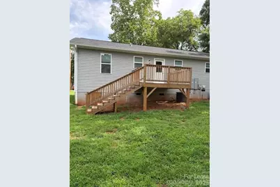 107 W F Street, Newton, NC 28658 - Photo 8