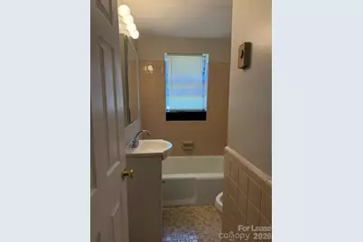 1847 13th Avenue SW, Hickory, NC 28602 - Photo 2