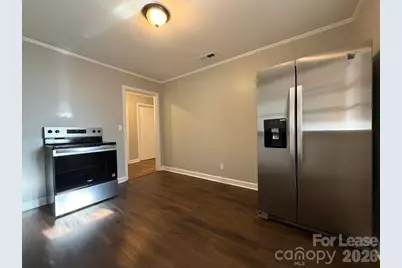 202 E Jenkins Street, Dallas, NC 28034 - Photo 6