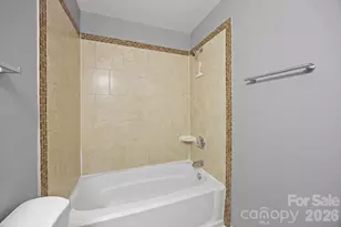 9300 Edgevale Dr, Charlotte, NC 28216 - Photo 14