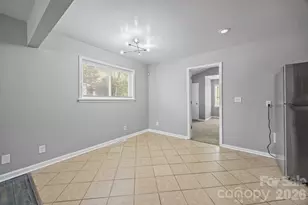 9300 Edgevale Dr, Charlotte, NC 28216 - Photo 12