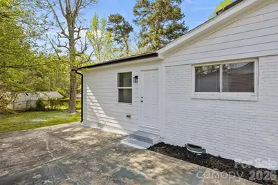 9300 Edgevale Drive, Charlotte, NC 28216 - Photo 26