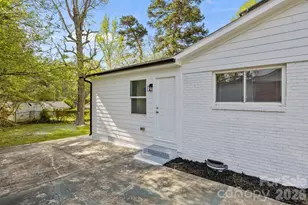 9300 Edgevale Dr, Charlotte, NC 28216 - Photo 26