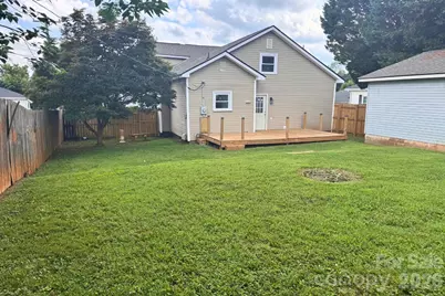 200 Park Avenue, Mount Holly, NC 28120 - Photo 4