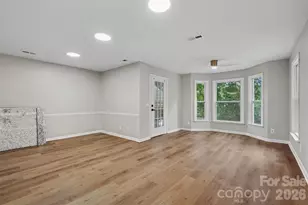 6260 Rosecroft Dr, Charlotte, NC 28215 - Photo 16