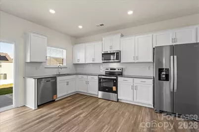 1339 37th Avenue Lane NE, Hickory, NC 28601 - Photo 2