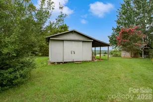 1474 Pea Ridge Rd, Mill Spring, NC 28756 - Photo 20