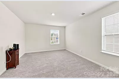 8133 Clairwood Drive, Charlotte, NC 28269 - Photo 22